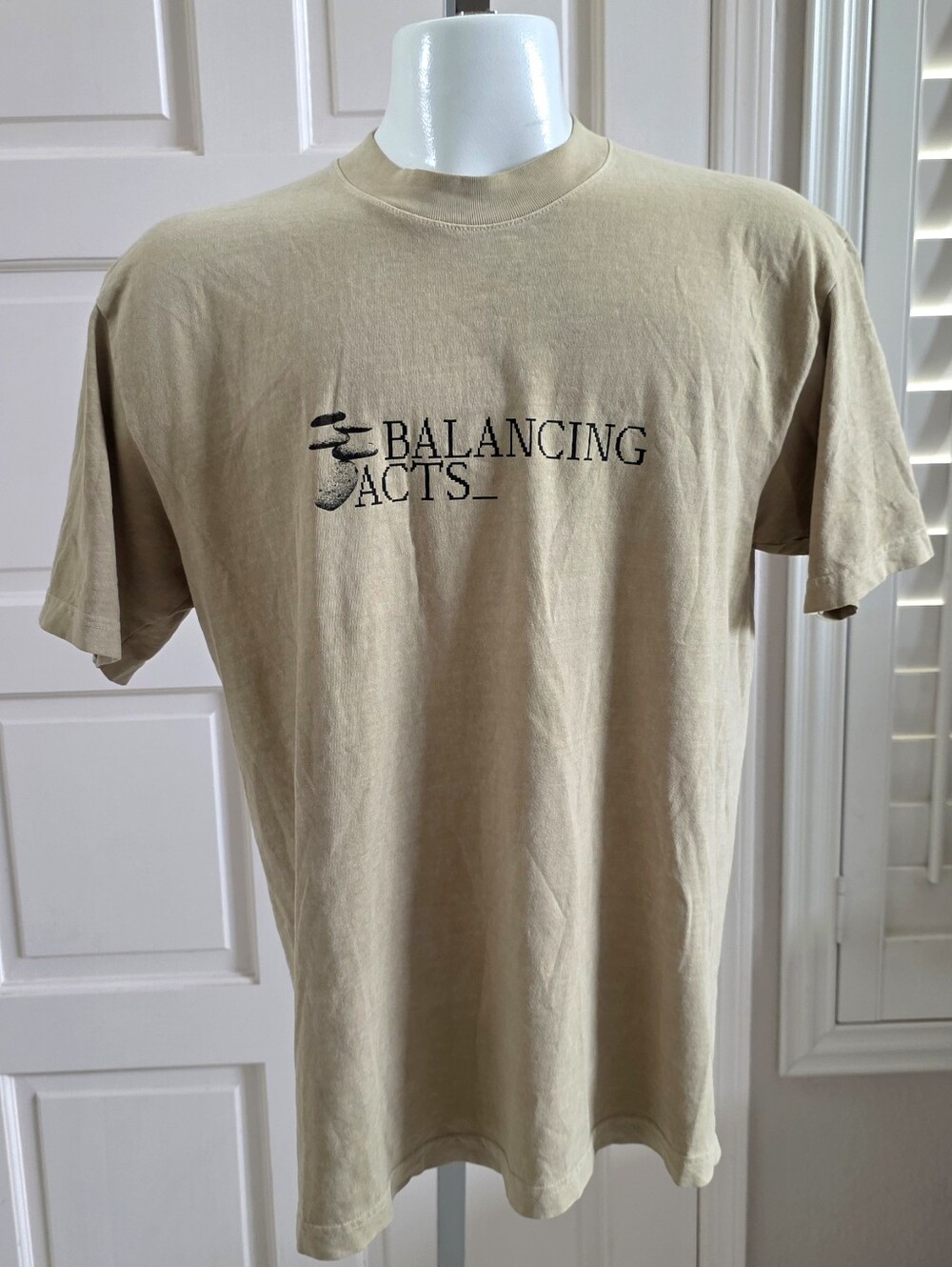 Alterior A Living Taste Balancing Acts Unifying Connection T-Shirt Sandstone M